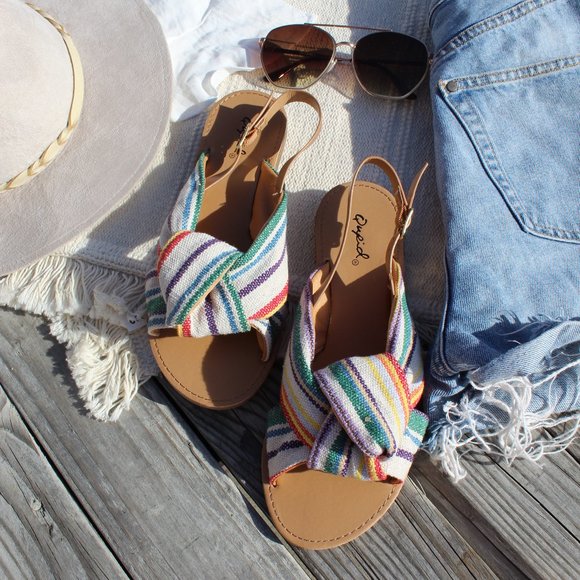 🚨//Island Gal// Multi Color Sandal - Picture 6 of 8
